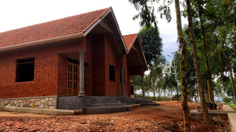 country-homes-in-uganda-1