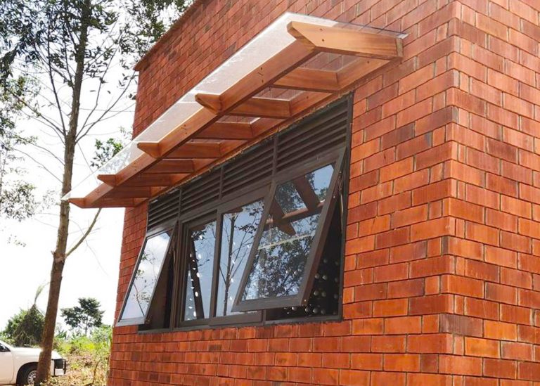 The-Wooden-Glass-Pergola